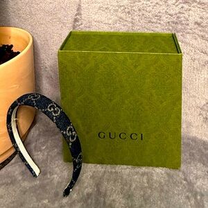 Gucci GG Denim Headband 💙